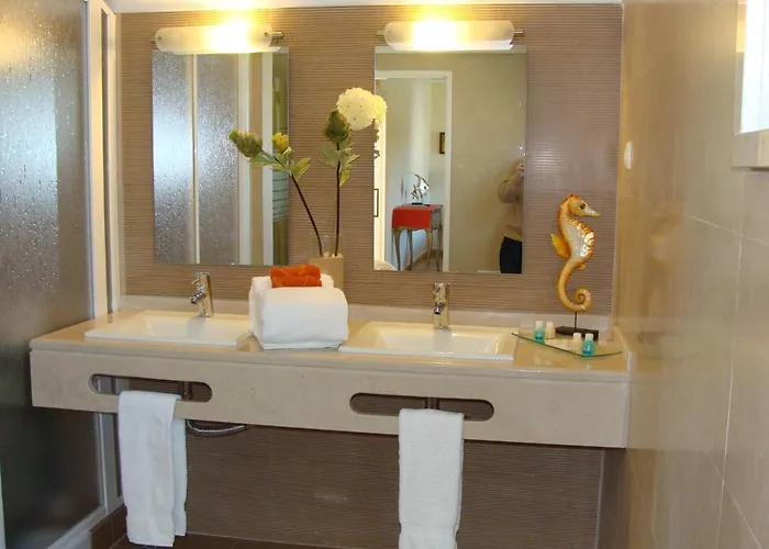 Casa Coral * Αλμπουφέιρα