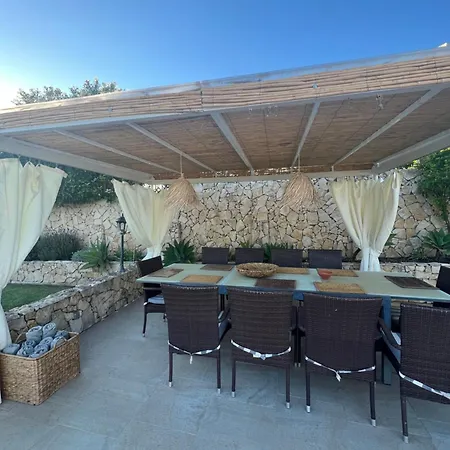 فيلة Casa Coral